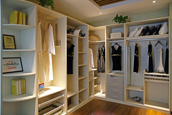 江南绿野衣橱板材案例